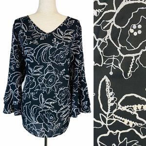 EUC Liz Claiborne Bell Sleeve Sequin Detail Blouse